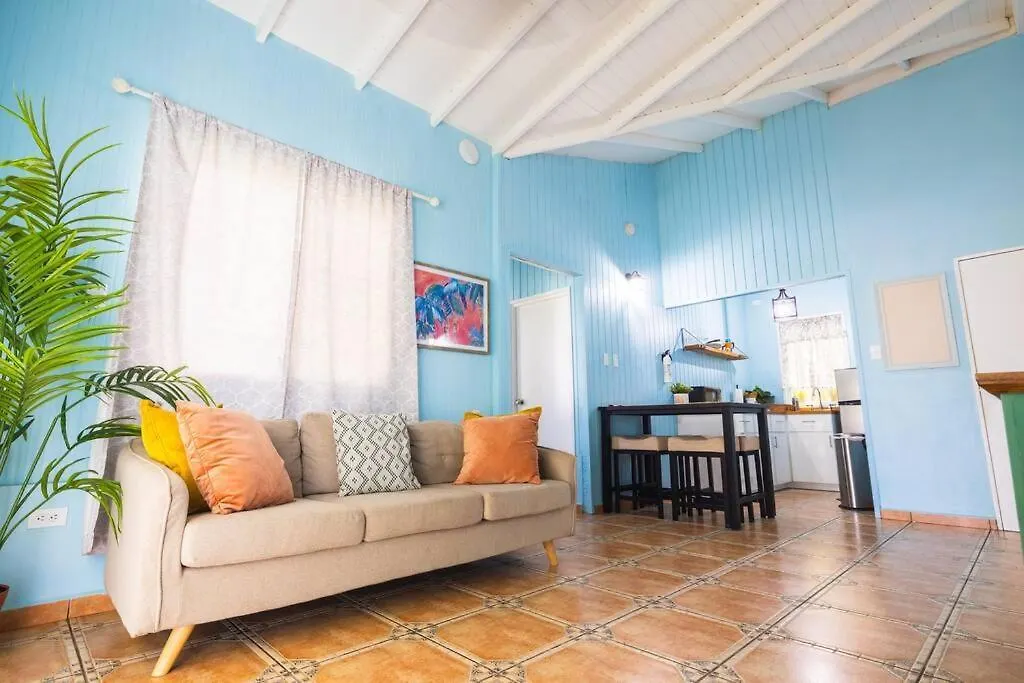 Jobos Beach Apt #2 Near Food Truck And Beach 伊莎贝拉